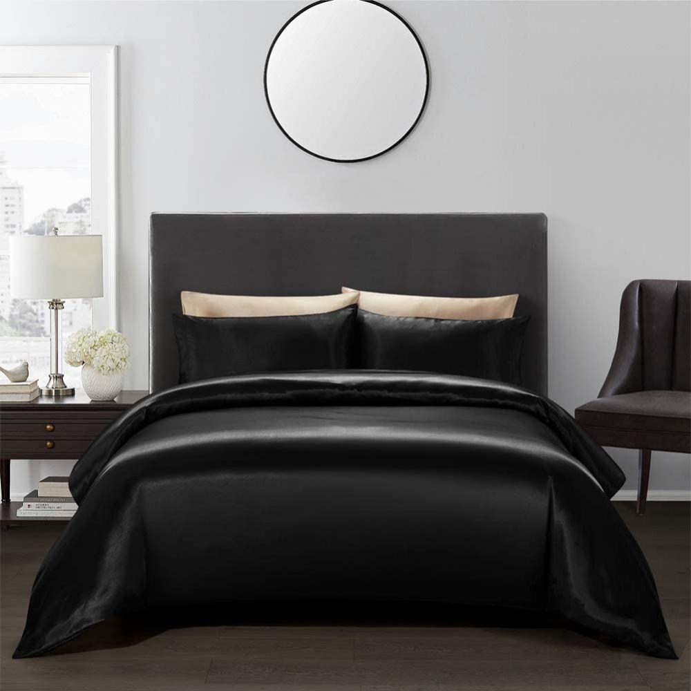 Satin Silk Bedding Set: image 5