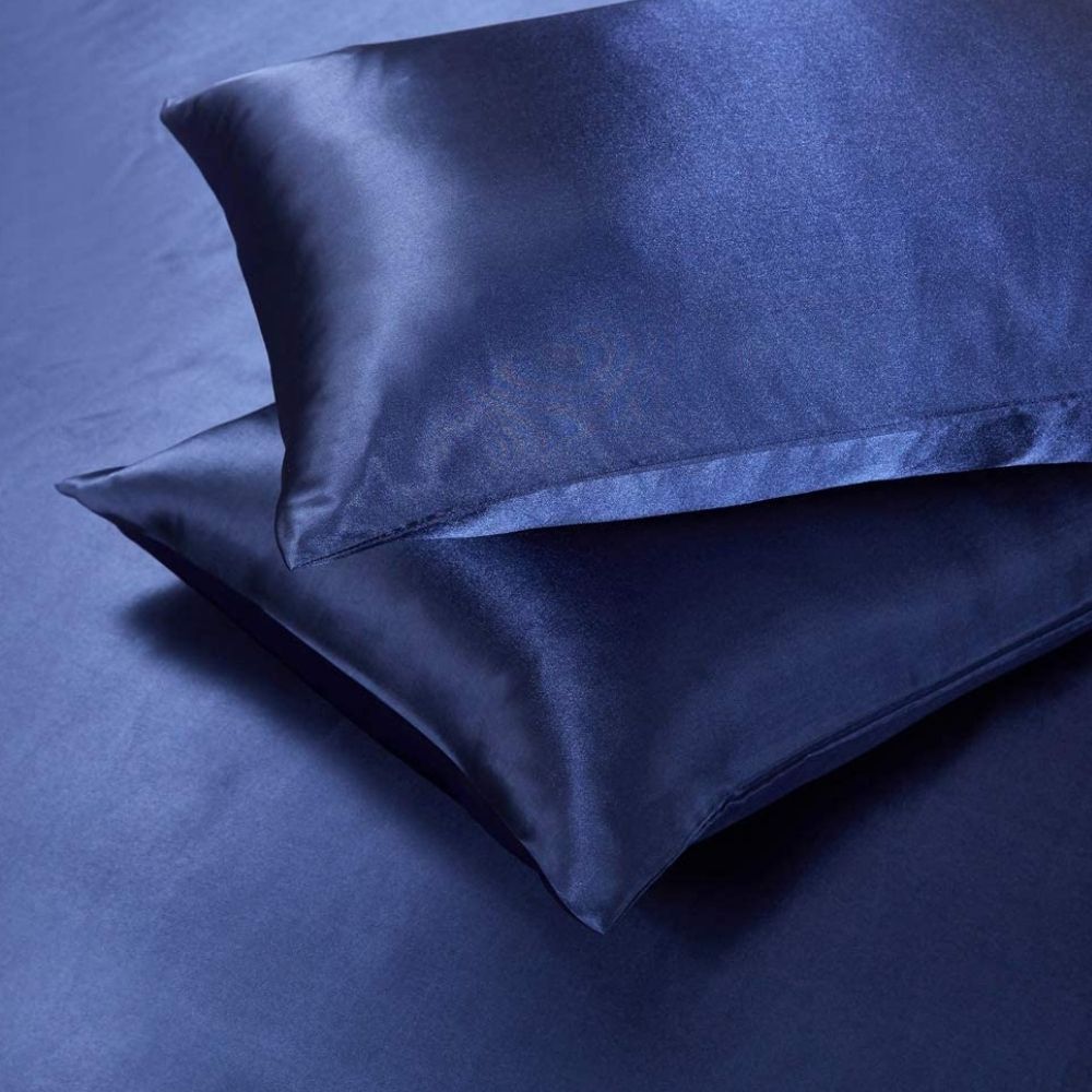 Satin Silk Bedding Set: image 7