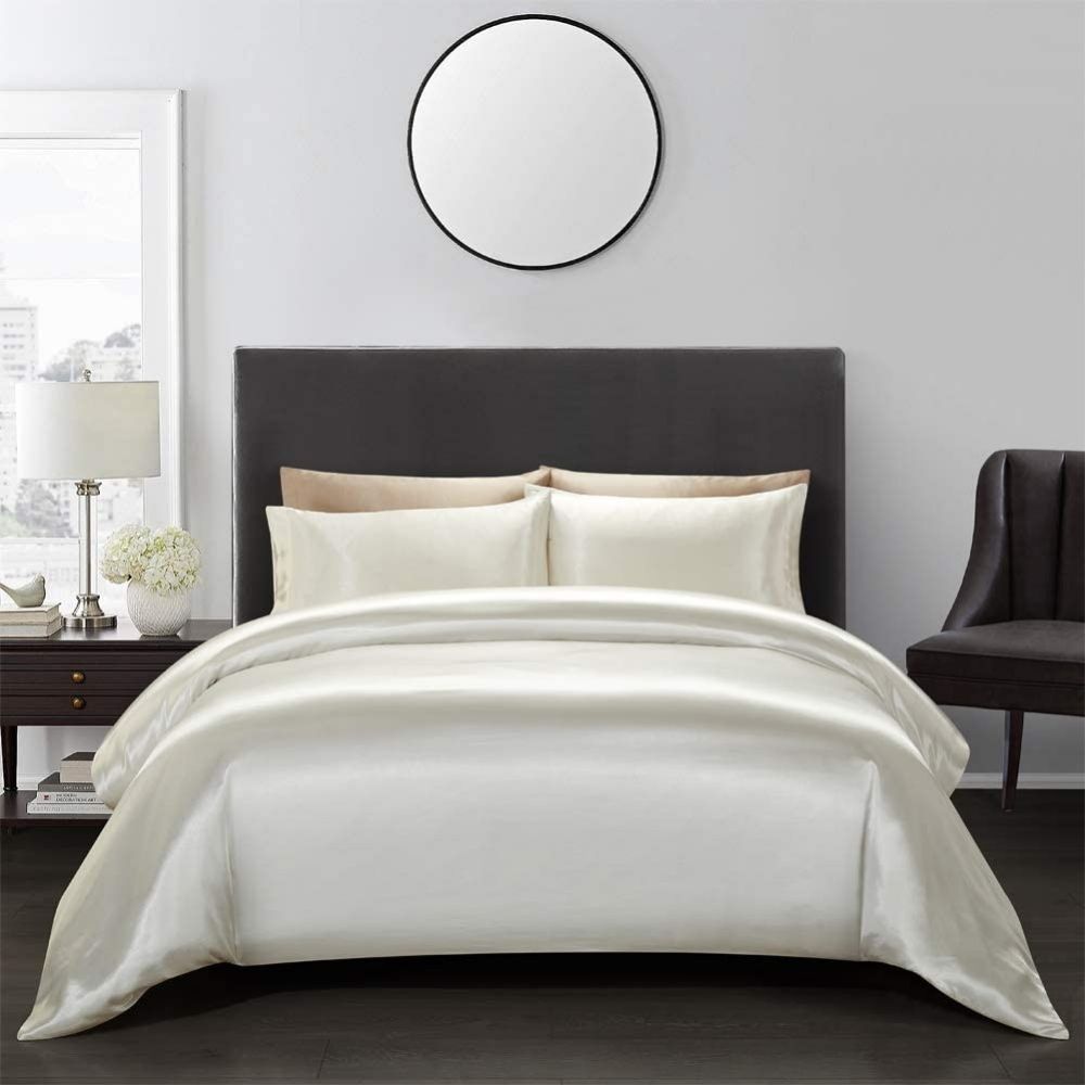 Satin Silk Bedding Set: image 20